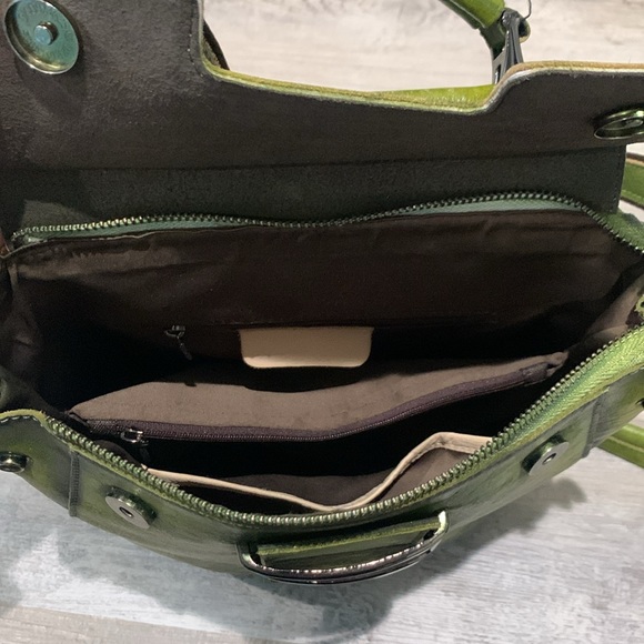 Convertible backpack purse. Italian leather - Picture 3 of 3